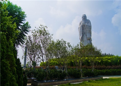 清明节需注意扫墓及墓地风水知识